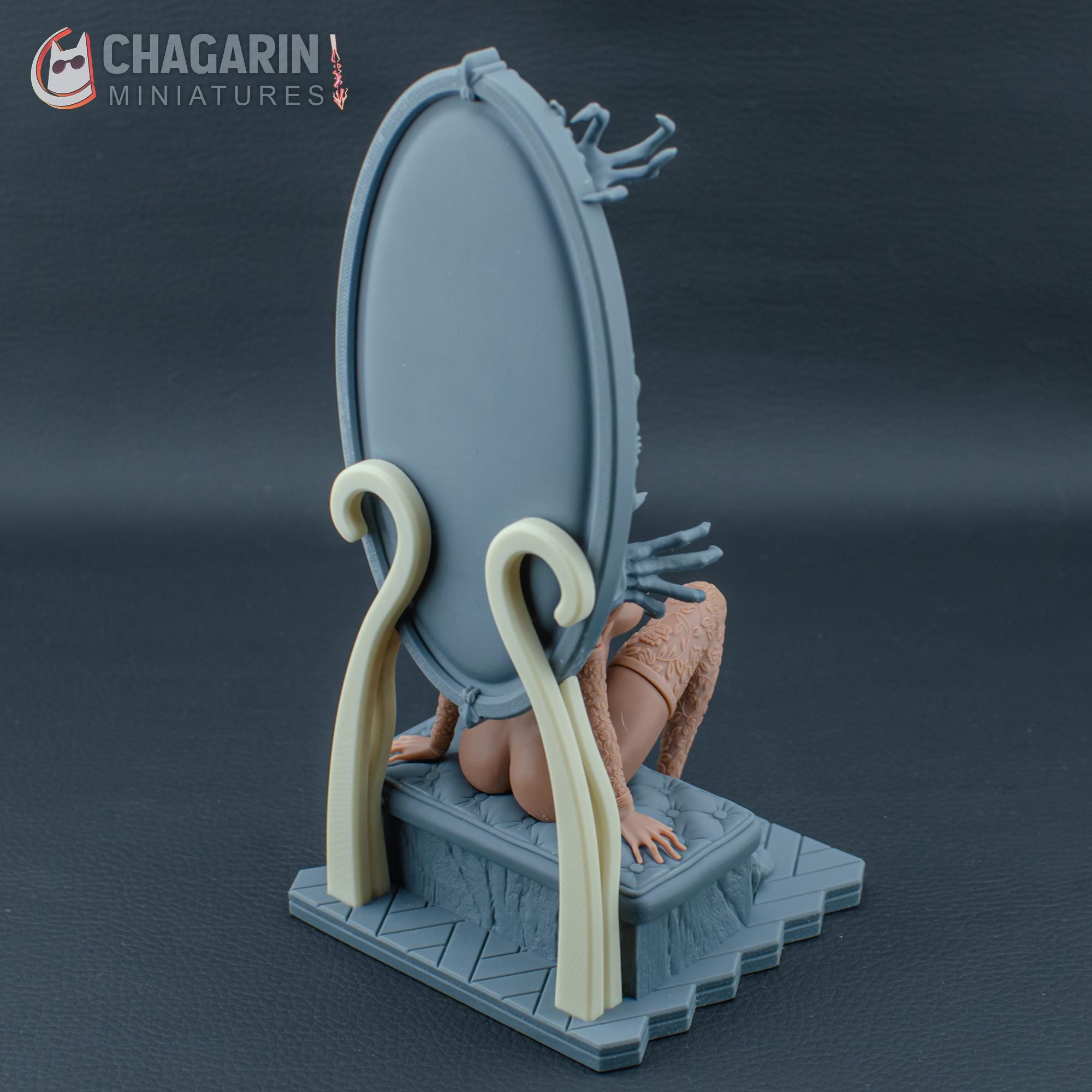 Abby and the Strange Mirror