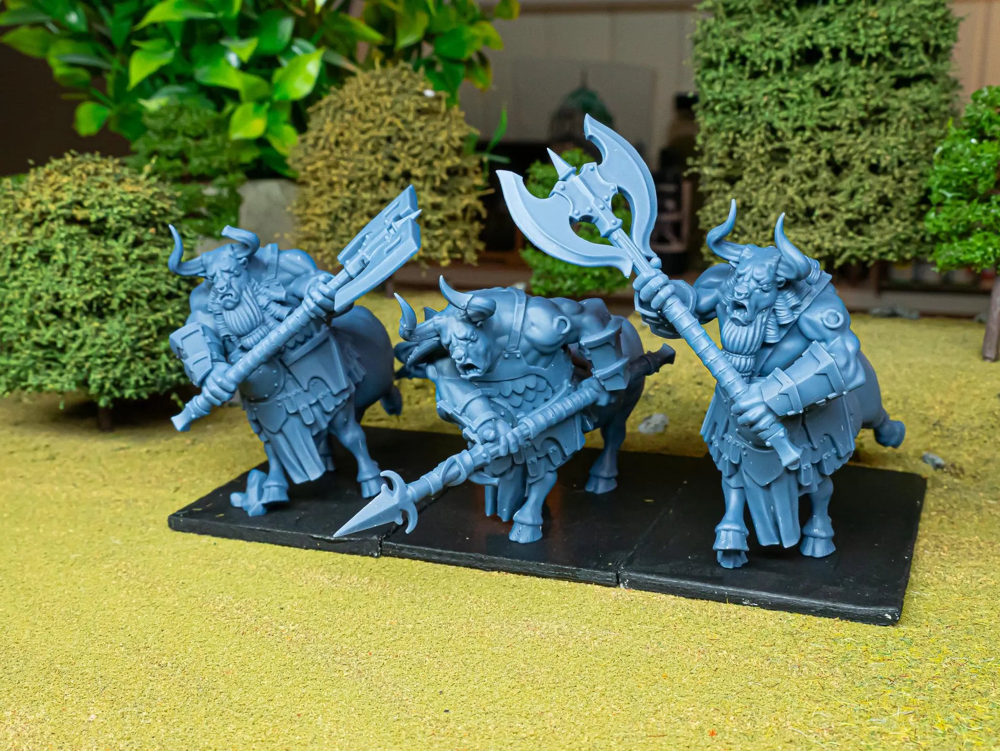 Minotaurs with Two Handed Weapons